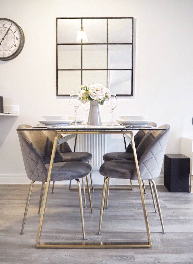 Petro Glam Dining Table with 4 Chair's